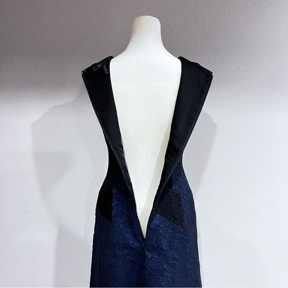 Scoop neck sleeveless cocktail dress - Picture 8 of 13